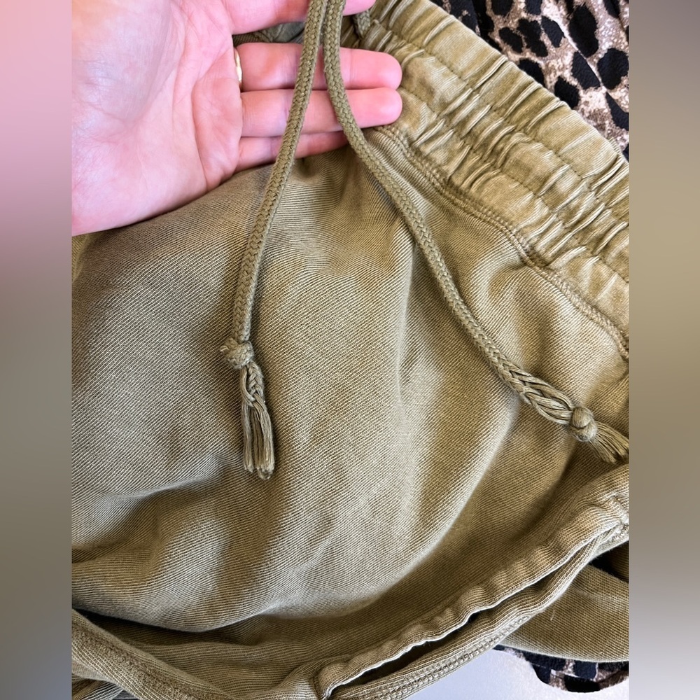 J.Crew Magic Rinse™  Olive Green Jogger Pant Reimagined French Terry Cloth Sz L - Picture 12 of 12